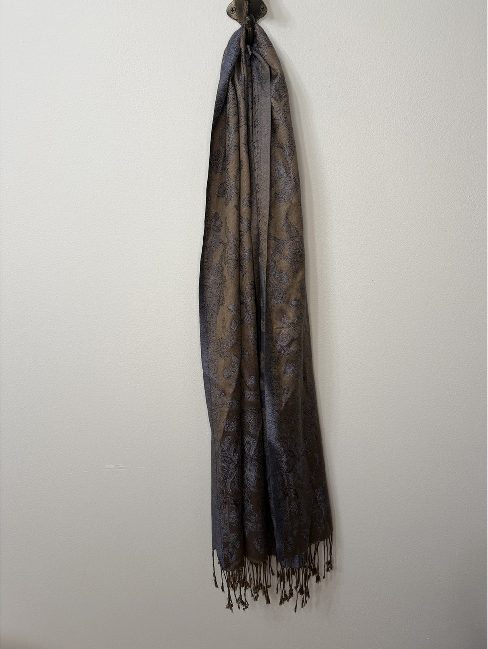 Brooks Brothers 100% Silk Light Blue Gold Paisley Floral Fringe Scarf Wrap